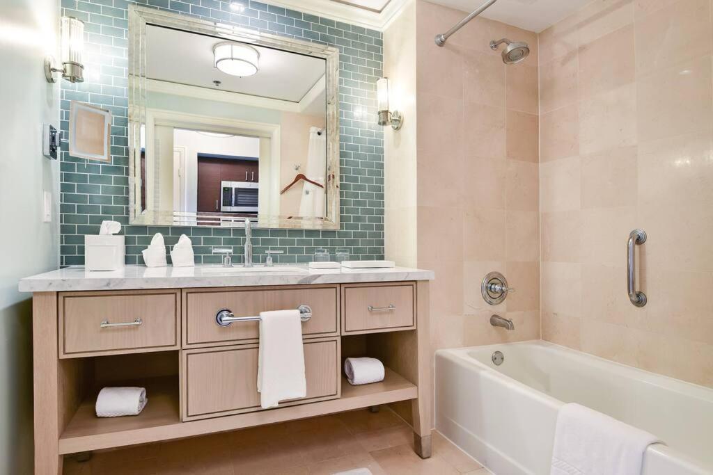 Stunning Studio Apartment Located At The Ritz Carlton-Key Biscayne Miami Buitenkant foto
