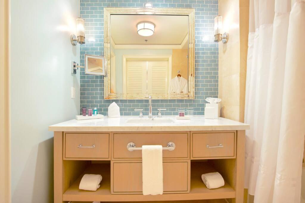 Stunning Studio Apartment Located At The Ritz Carlton-Key Biscayne Miami Buitenkant foto